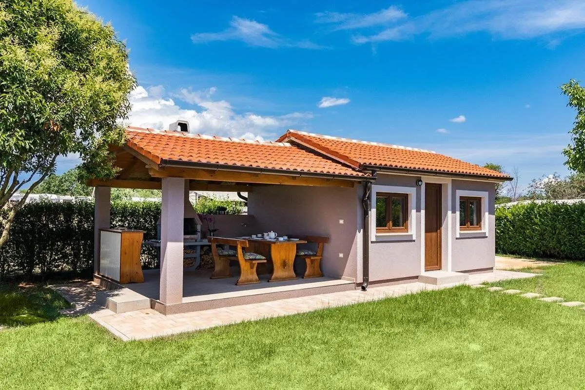Villa Roma Pula 0*,  Kroatien